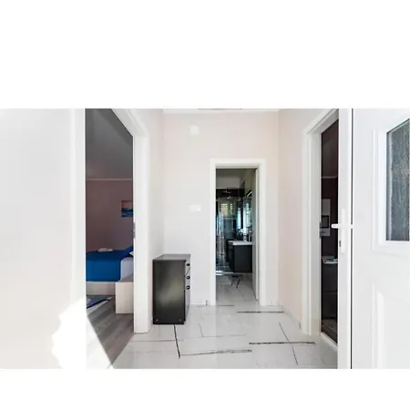 Kuca Za Odmor Maris Apartment